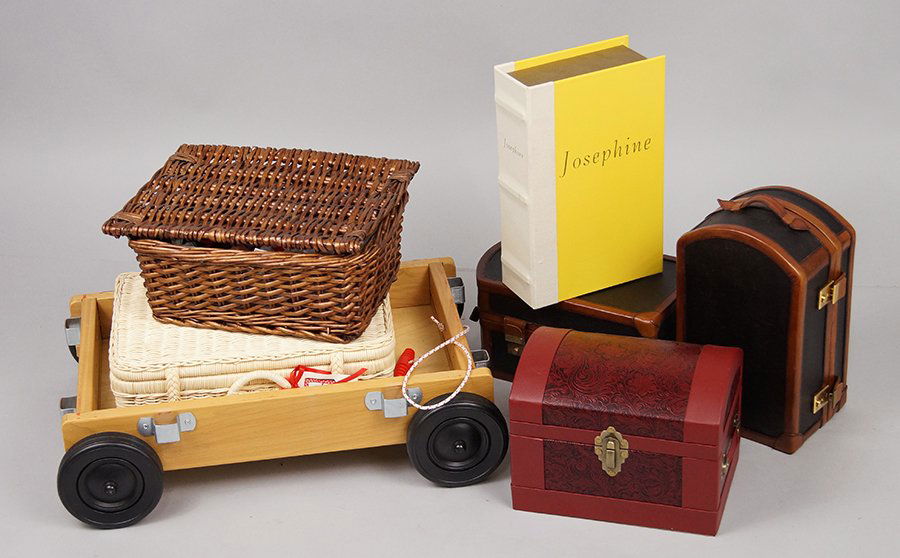 Group of Dolls and Doll Trunks. (1 of 3)