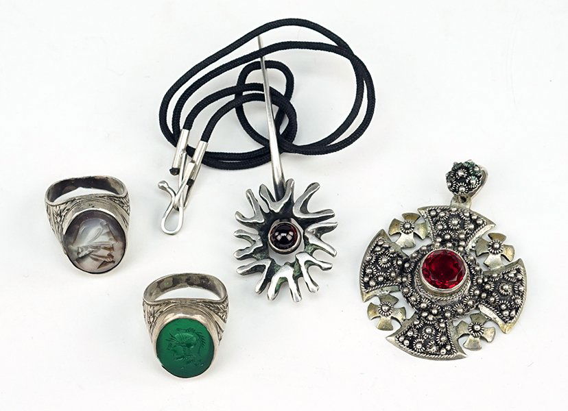 A .900 Silver Jerusalem Cross Pendant. (1 of 1)