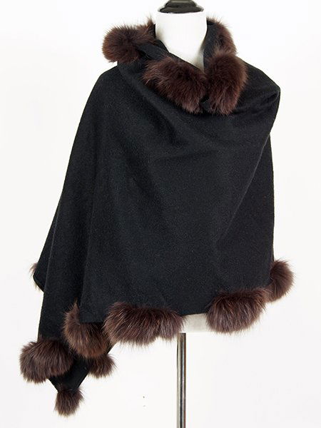 A Black Wool Wrap. (1 of 1)