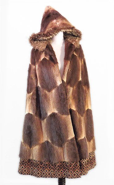 Blum's Vogue Chicago Muskrat Fur Cape. (1 of 1)