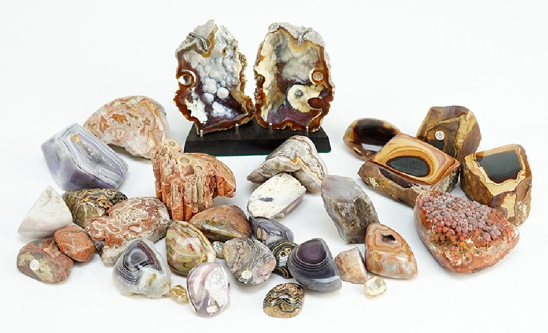 A Collection of Agate Specimens. (1 of 1)