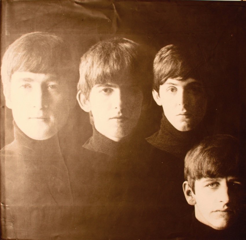 Beatles/George Harrison/Kathy Simmonds Signed Book: Beatles/George Harrison/Kathy Simmonds signed Book. A signed and dedicated copy of Robert Freeman's "The Beatles, A Private View".