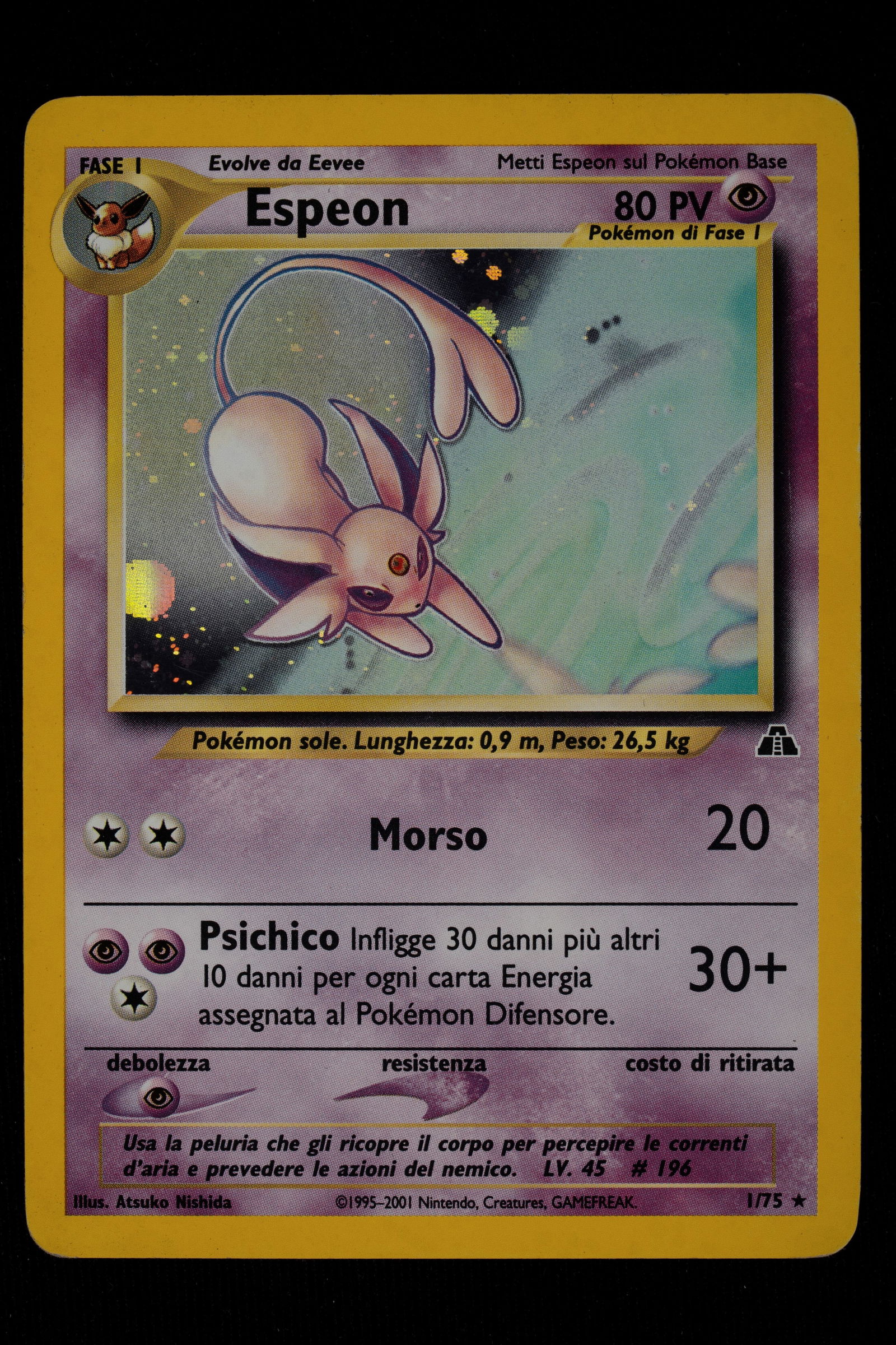 Pokémon - Espeon Neo Discovery Holo English - RAW: Neo Discovery's Espeon Holo (1/75) is a masterpiece of vintage-era elegance, famous for being the first, historic holographic appearance of the Pokémon Sun. Atsuko Nishida's artwork, enriched by the