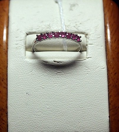 Gorgeous Pigeon Blood Ruby Sterling Silver Ring.: Gorgeous Pigeon Blood Ruby Sterling Silver Ring. Total weight approx. 1ct.