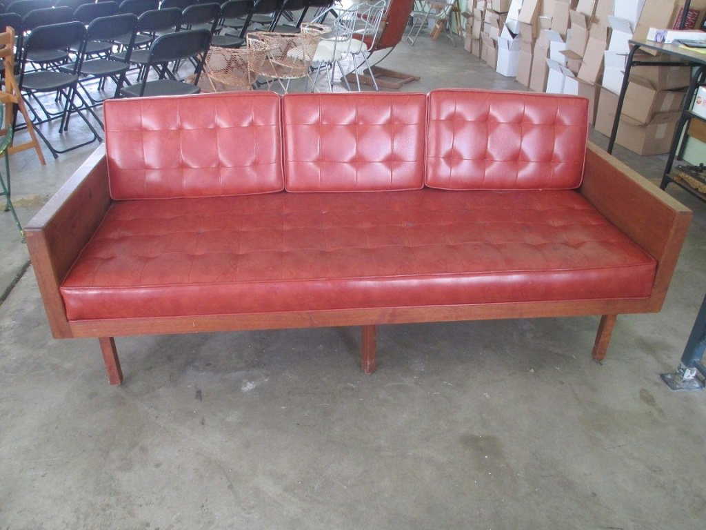 Vinyl Retro Couch
