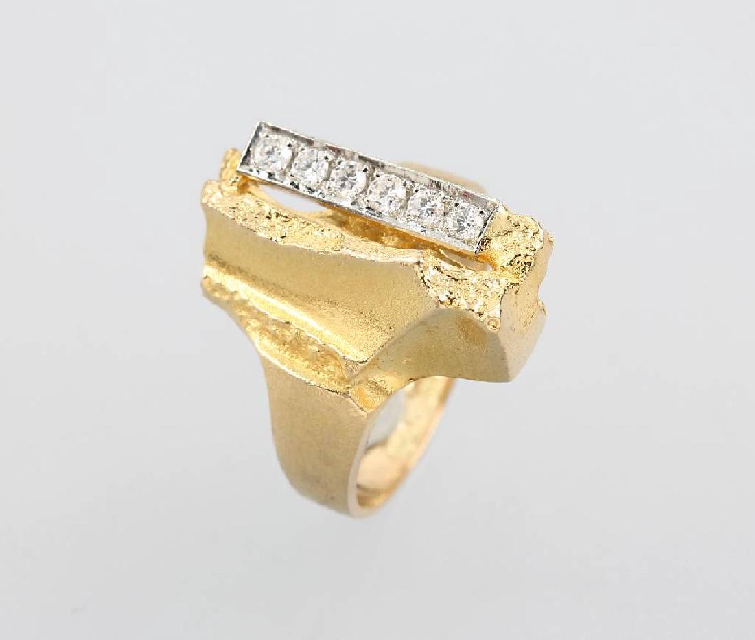 18 kt gold LAPPONIA ring with brilliants (1 of 1)