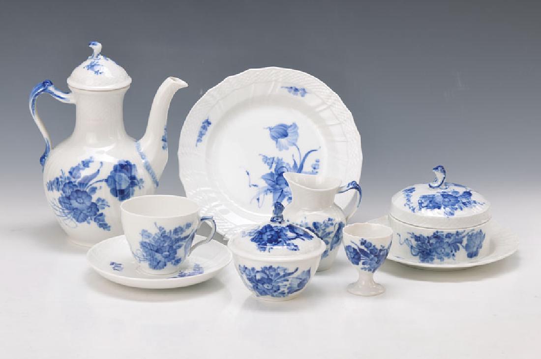 coffee set: coffee set, Royal Copenhagen, 20th c., porcelain with basket embossment on the edge, blue floral decor under the glaze, coffee pot,sugar bowl, milk jug, 10 cups, 11 saucers, 6 egg cups, salt and peppe