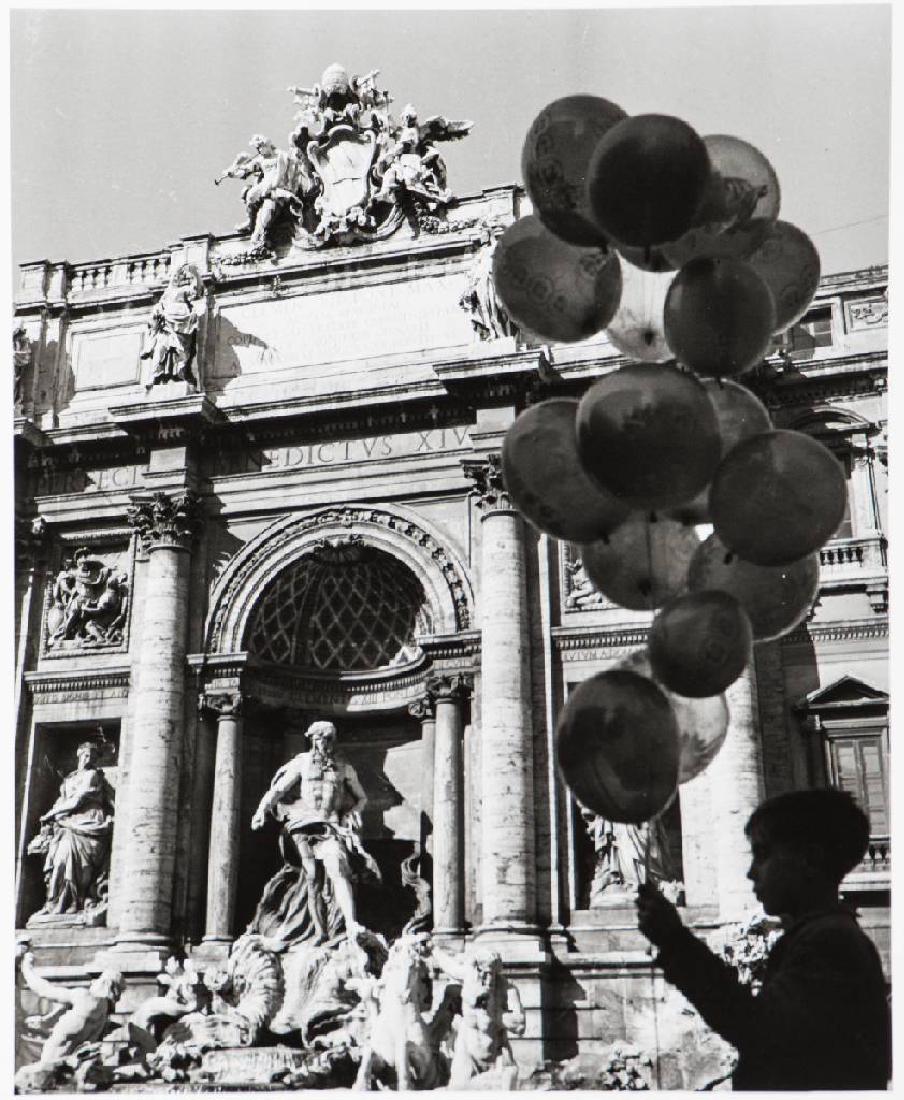 Herbert List, 1903-1975, Verdute Romane, wallet with: Herbert List, 1903-1975, Verdute Romane, wallet with 6 silver gelatin prints, edition Griffelkunst 2013, from the List estate, sheetsize 30x24 cm