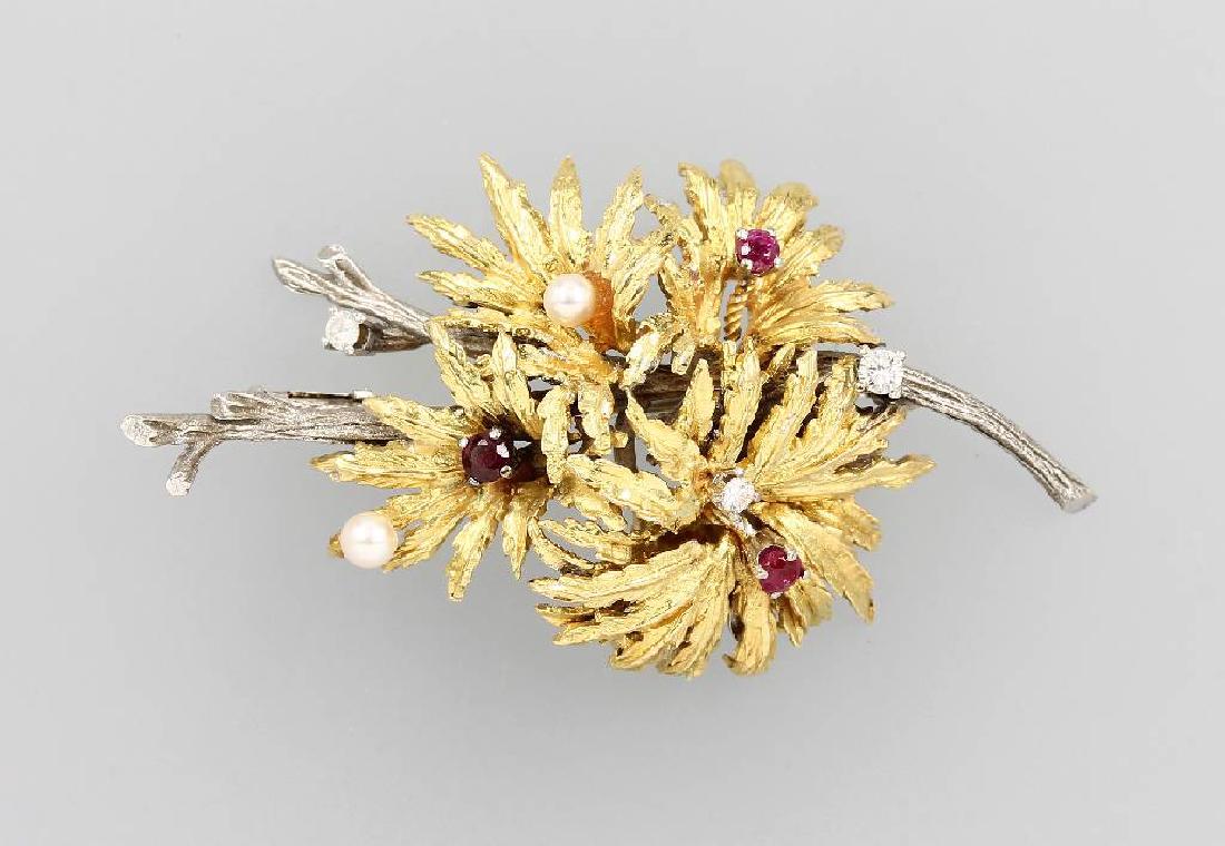 18 kt gold GROSSE brooch with rubies and diamonds (1 of 1)