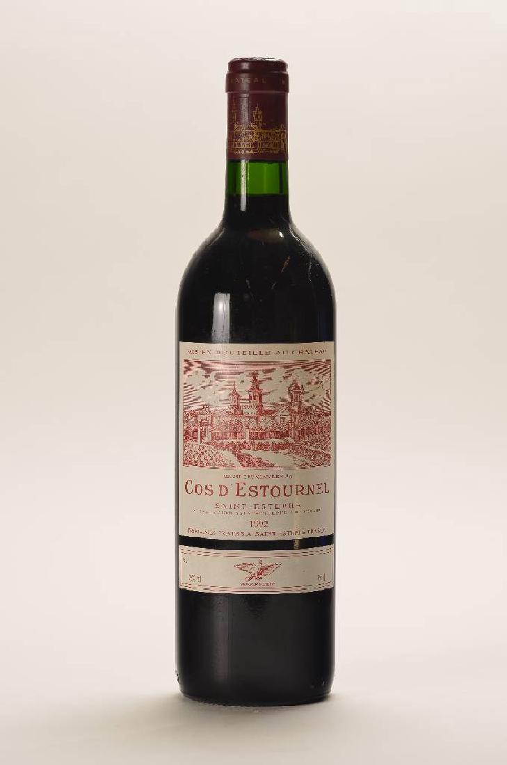 6 bottles of Cos D'Estournel: 6 bottles of Cos D'Estournel, Saint-Estephe, Grand Cru Class, vintages: 3 x 1992 and 3x 1994, 12,5 and 13% Vol., Not tasted, each approx 75 cl, filling levels: each approx intoneck, very good conditio
