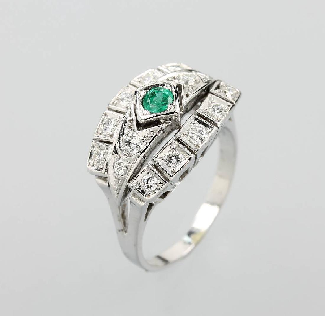 14 kt gold ring with emerald and diamonds (1 of 1)