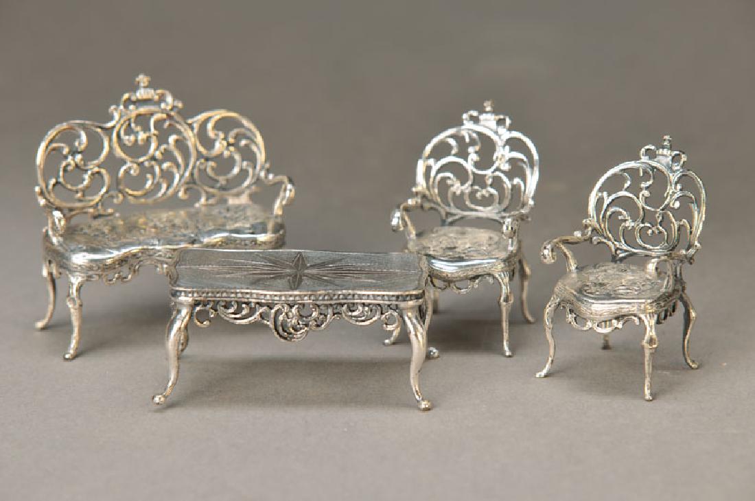 Miniature furniture (1 of 1)