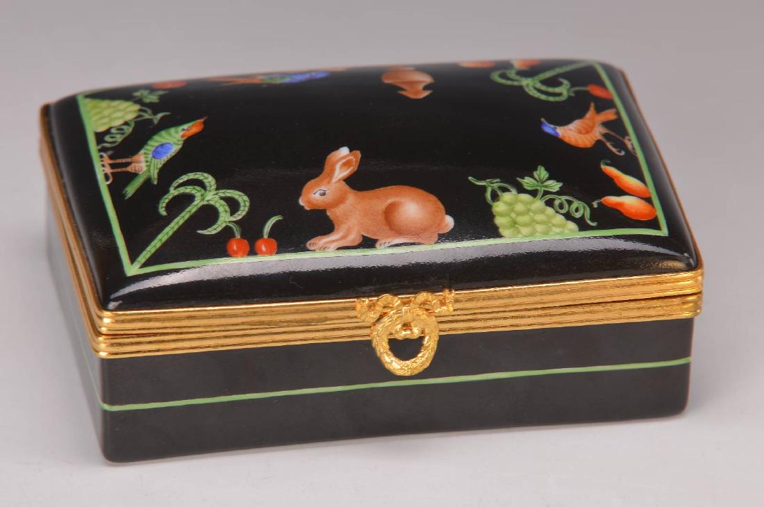 lidded box, Tiffany (1 of 1)