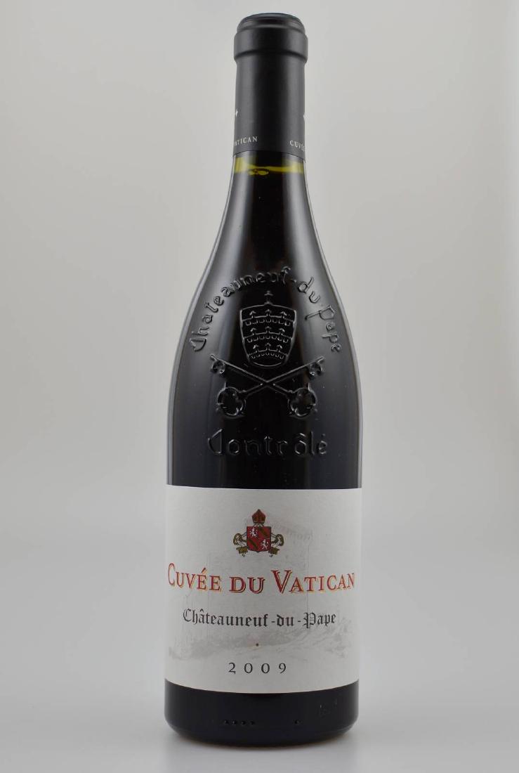 12 bottles of Chateauneuf-du-Pape: 12 bottles of Chateauneuf-du-Pape Cuvee du Vatican, each 75 cl, 15 % Vol., distance between capsule and wine: approx 0,5-1 cm, very good condition of the bottles, not tasted, in orig. carton