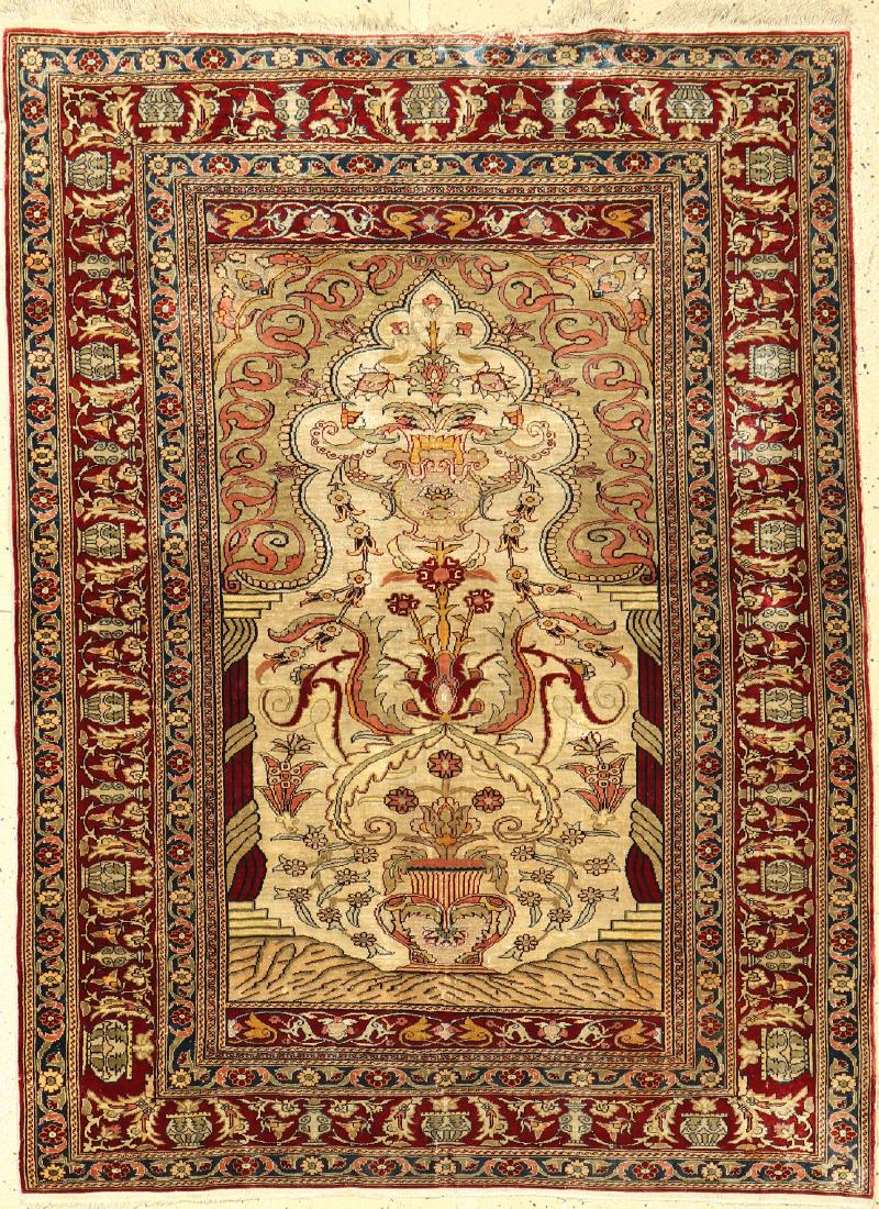 Silk & Metal-Thread Istanbul Rug,: Silk & Metal-Thread Istanbul Rug, Turkey, circa 40 years old, pure silk/metal- thread/silk, approx. 138 x 100 cm, condition: 4 (traces of age/use). Summer-Auction (160 Lots): Antique, old and decorati