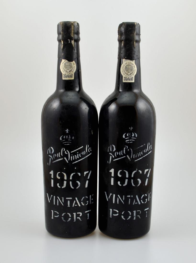 2 bottles of 1967 Real Vinicola Vintage Port, filling: 2 bottles of 1967 Real Vinicola Vintage Port, filling levels: approx 75 cl, 20 % Vol., filling levels: approx upper mid shoulder to top shoulder, capsule wax slightly damaged, and soiled, not tasted