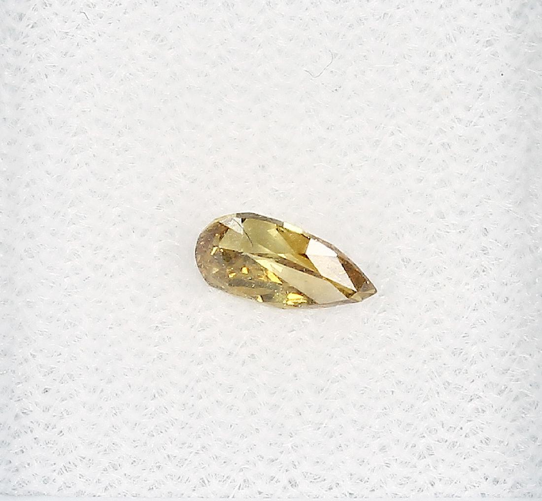 Loose diamond pear (1 of 3)