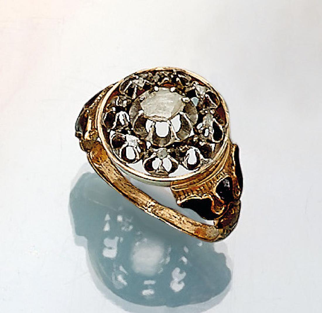 8 kt gold ring with diamond and enamel (1 of 1)