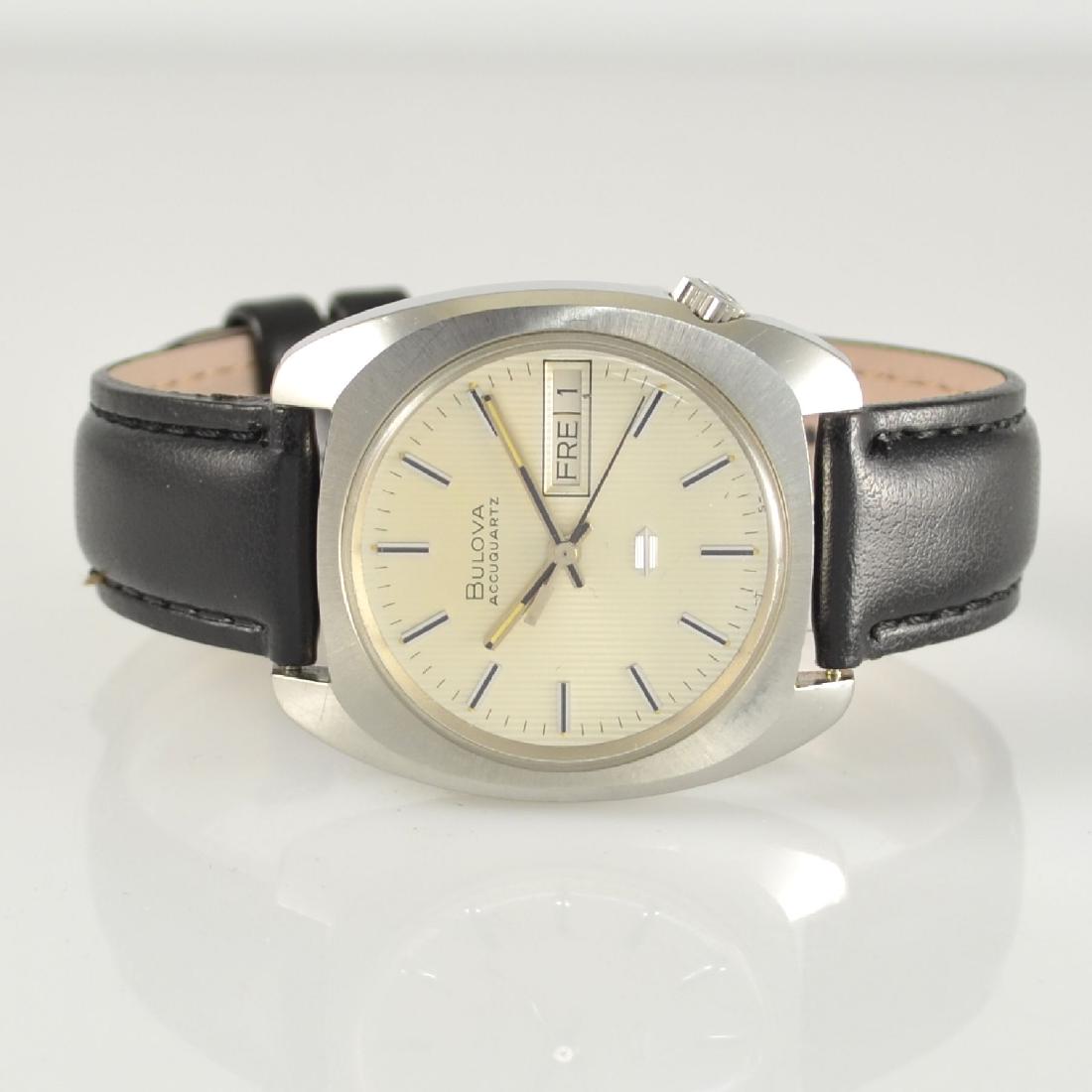 Set of 3 BULOVA Accuquartz wristwatches: Set of 3 BULOVA Accuquartz wristwatches with tuning-fork movements, Switzerland around 1968, 2 x in stainless steel (1 thereof with steel bracelet), 1x gold plated, all with screwed-down case backs & 