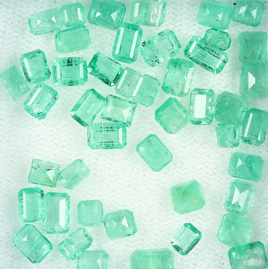Lot loose emeralds (1 of 1)