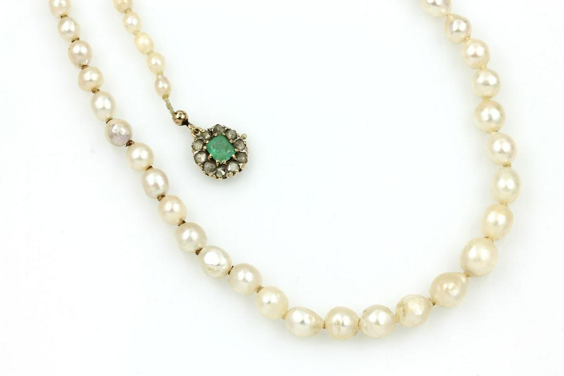 Necklace made of cultured pearls with jewelry clasp (1 of 1)