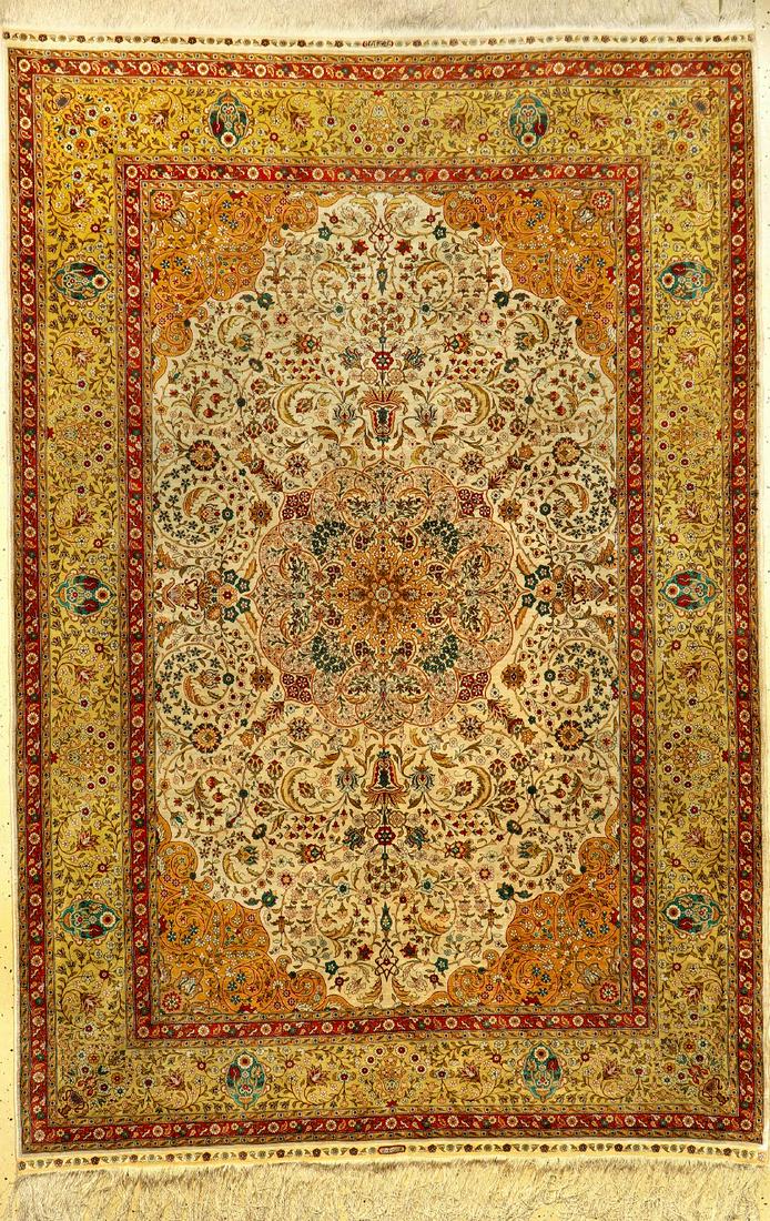 Fine Silk Hereke 'Özipek' Rug (Signed), (1 of 10)