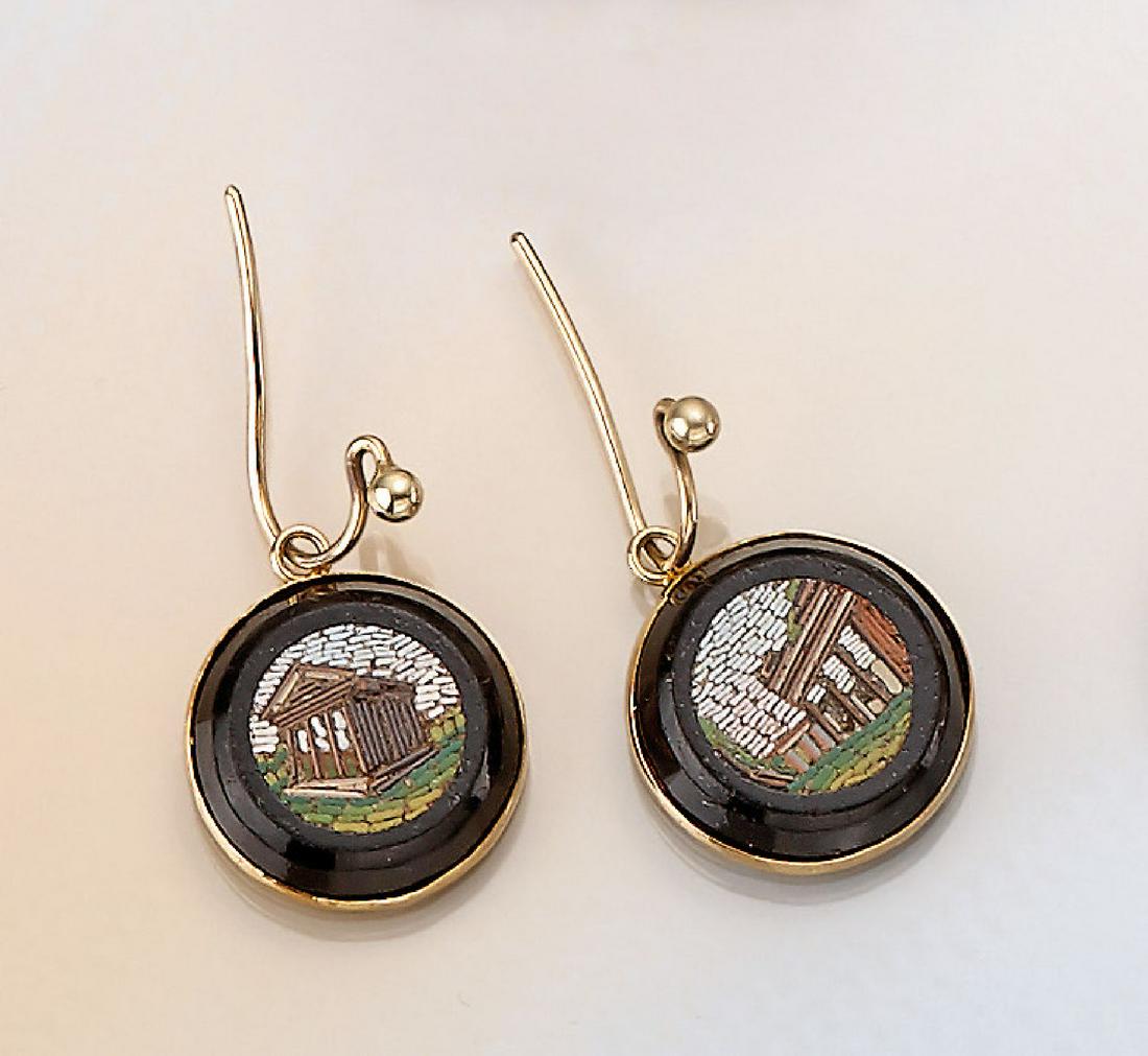 Pair of earrings with Pietra-Dura-Inlay: Pair of earrings with Pietra-Dura-Inlay , Italy approx. 1870/80s, setting YG 585/000, tested, representation roman buildings, diam. approx. 1.9 cm