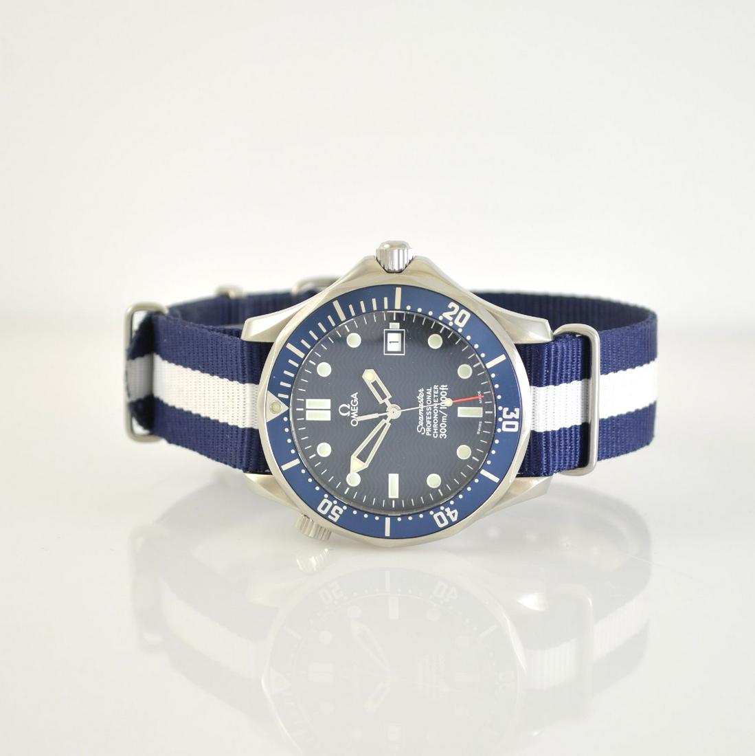 OMEGA Seamaster Professional chronometer gents: OMEGA Seamaster Professional chronometer gents wristwatch 300m/1000ft, Switzerland around 2000, self winding, reference 168 1623/368 1623, screwed down stainless steel case, unidirectional revolving b