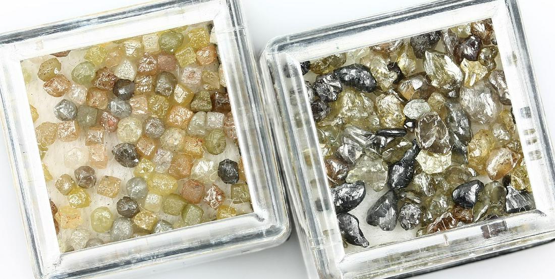 Lot loose raw diamonds: Lot loose raw diamonds , total 24.96 ct, 1 x 12.73 ct, 1 x 12.23 ct