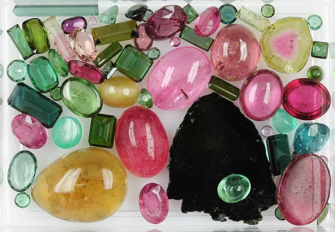 Lot loose tourmalines (1 of 1)