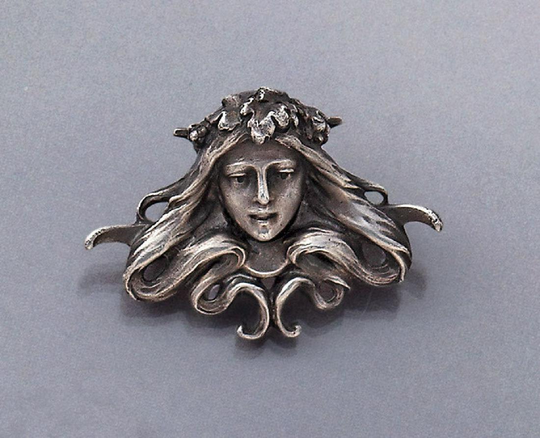 Art Nouveau brooch (1 of 1)
