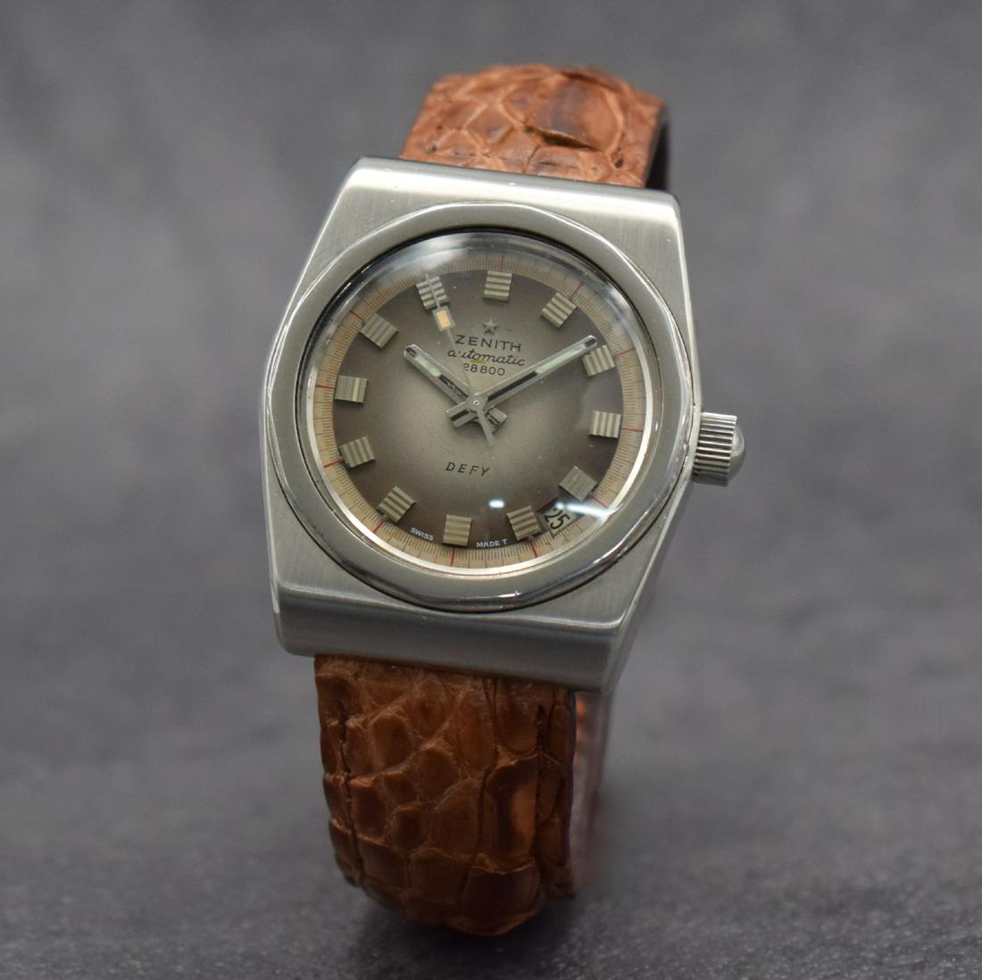 ZENITH Defy 28800 gents wristwatch in steel (1 of 10)