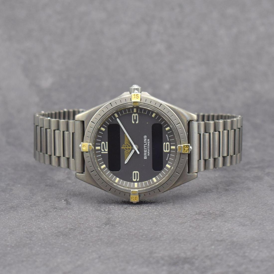 BREITLING gents wristwatch Navitimer Aerospace (1 of 8)