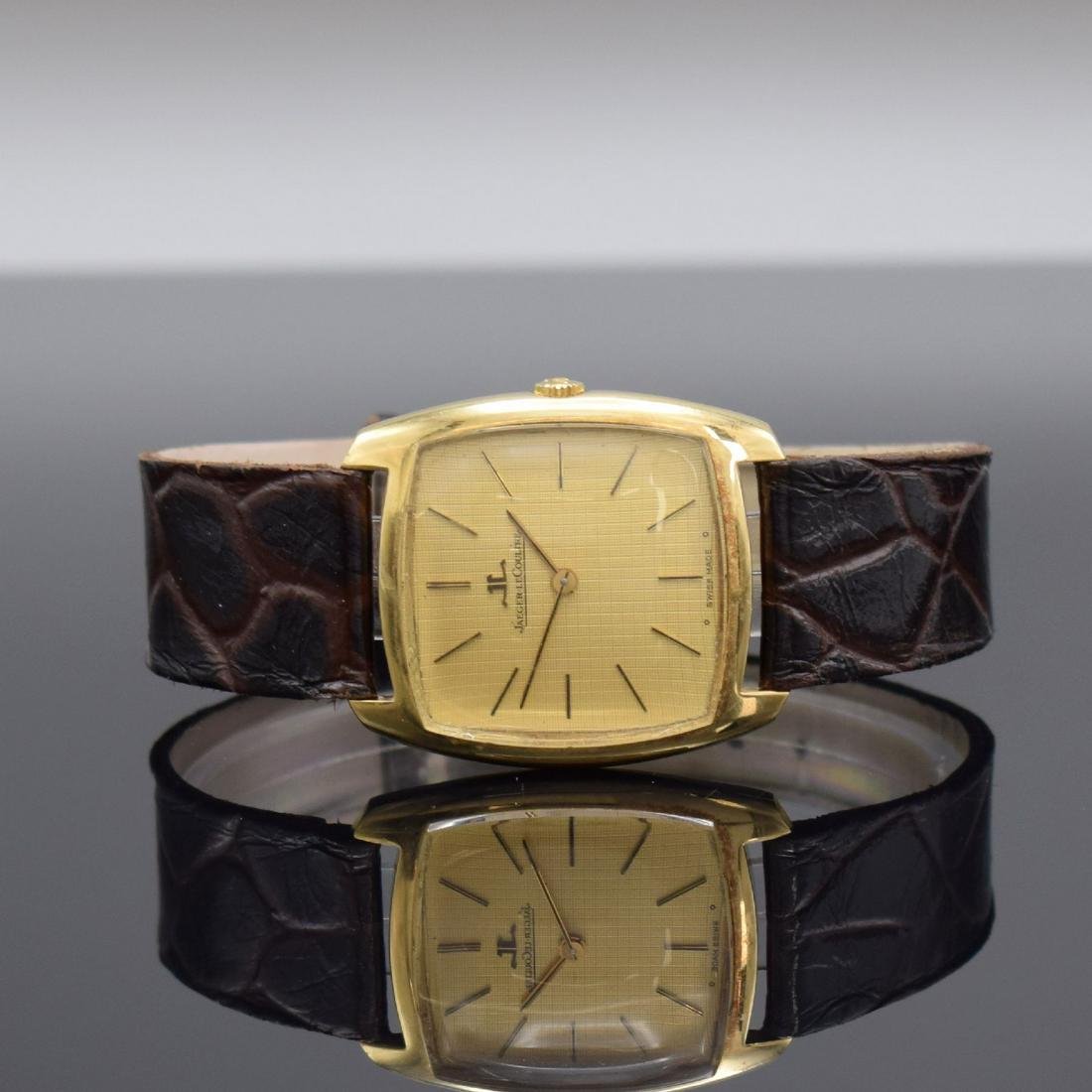 Jaeger-LeCoultre 18k yellow gold wristwatch (1 of 8)