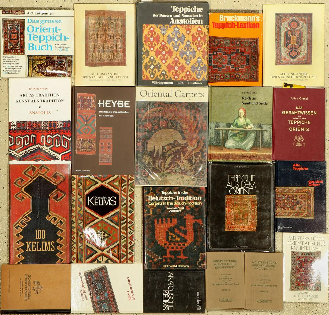 Collection of 22 carpet books, e.g. 100 Kilimsby Yanni (1 of 1)