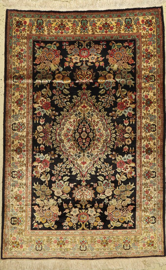 Qum silk, Persia, approx. 60 years, pure natural: Qum silk, Persia, approx. 60 years, pure natural silk, approx. 154 x 104 cm, condition:2.Rugs & Carpets