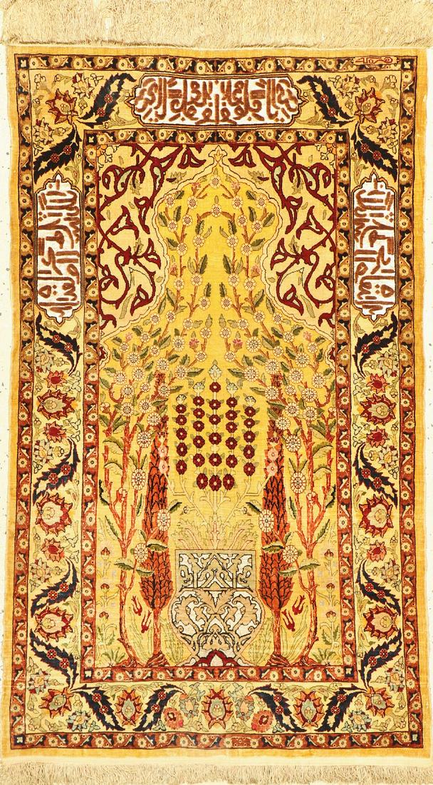 Hereke silk fine, signed, Turkey, around 1940,pure natural: Hereke silk fine, signed, Turkey, around 1940,pure natural silk, metal brocade, approx. 120 x 74 cm, approx. 1 million Kn/sm, condition: 2.Rugs, Carpets & Flatweaves