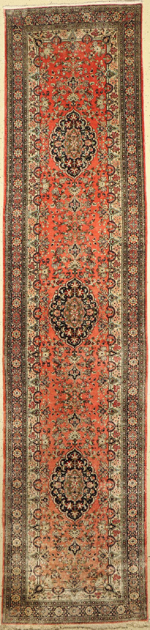 Qum silk, Persia, around 1960, pure natural silk: Qum silk, Persia, around 1960, pure natural silk, approx. 410 x 95 cm, condition: 2.Rugs &Carpets