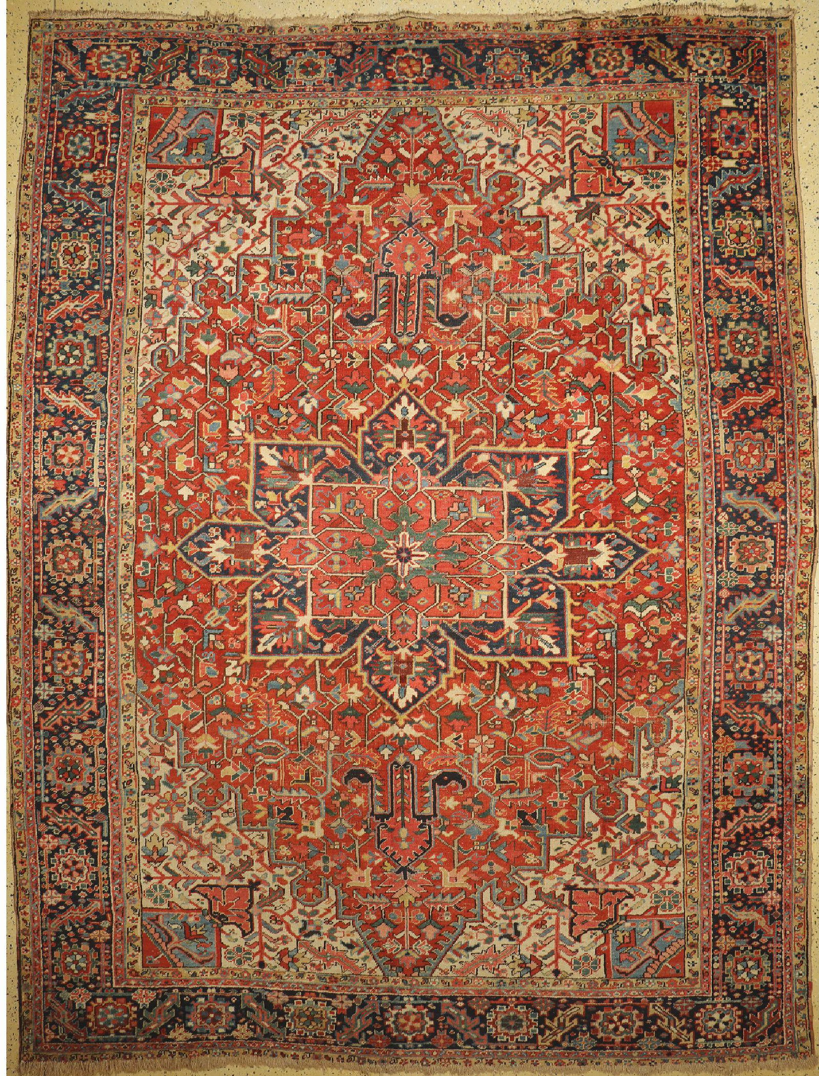 Heriz antique, Persia, around 1920, wool on cotton (1 of 1)