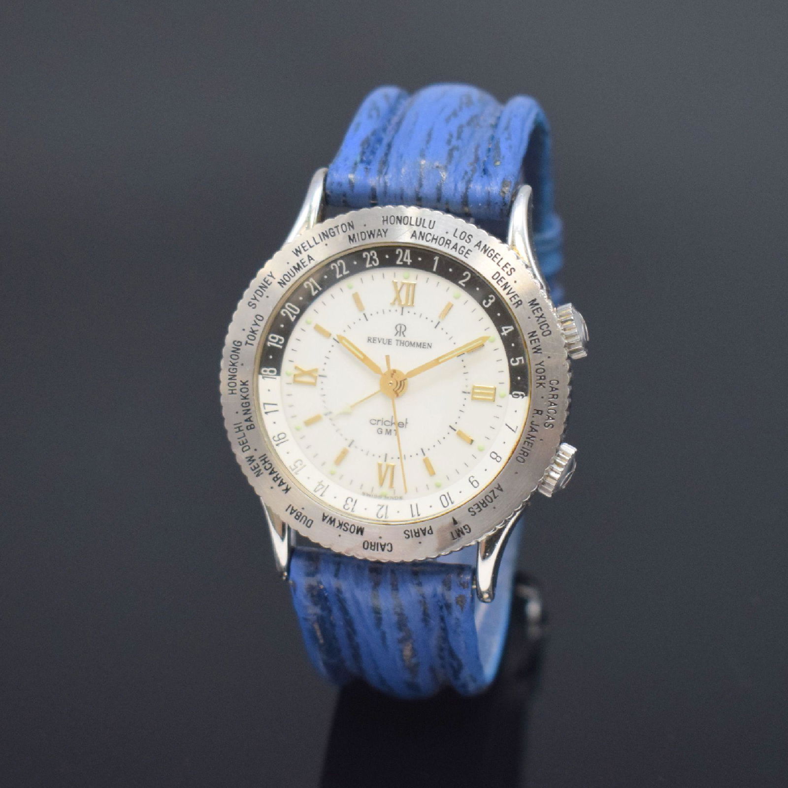 REVUE THOMMEN to 1400 pieces limited alarm wristwatch (1 of 6)