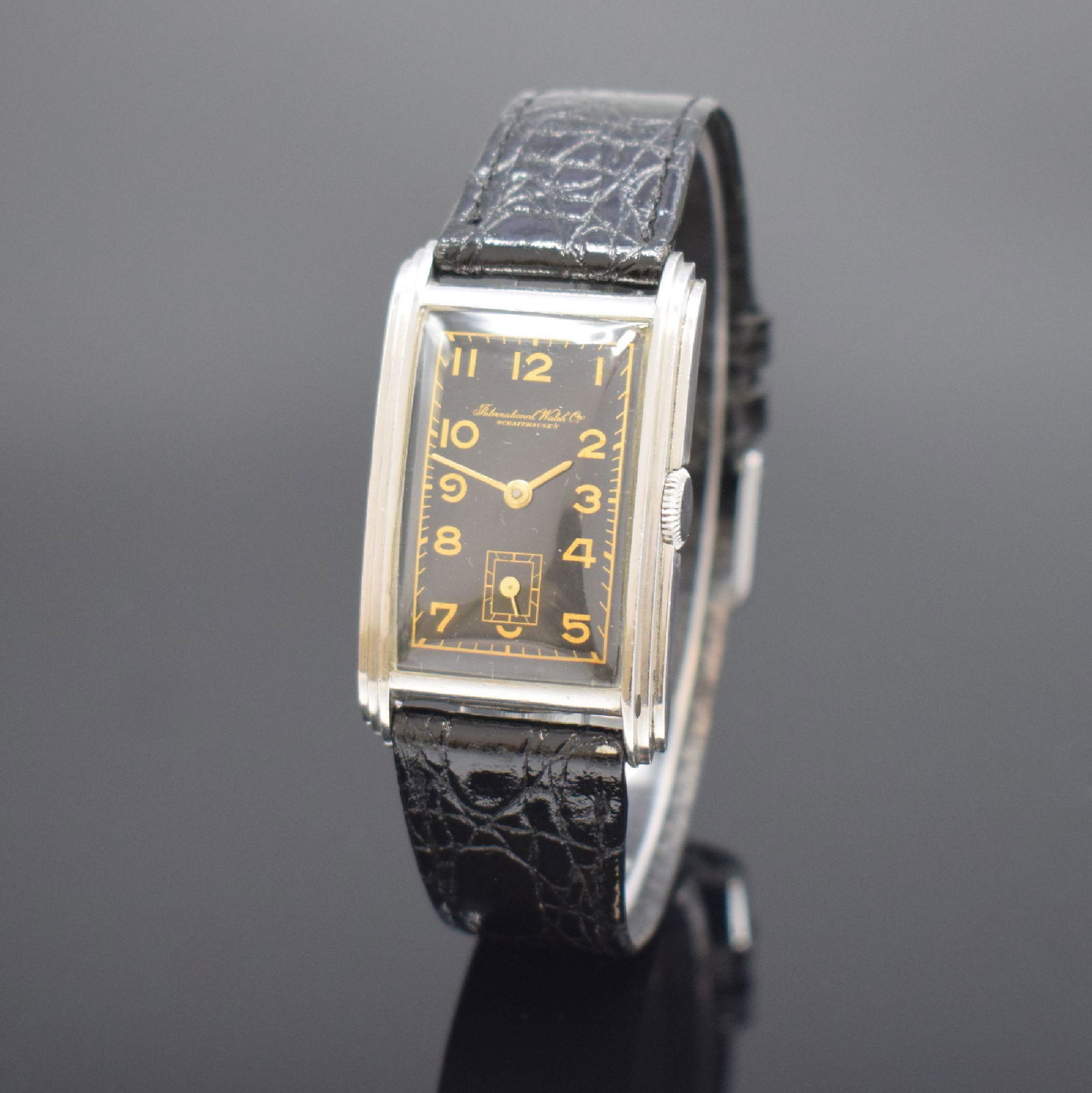 IWC rectangular gents wristwatch with calibre 87 in steel (1 of 7)