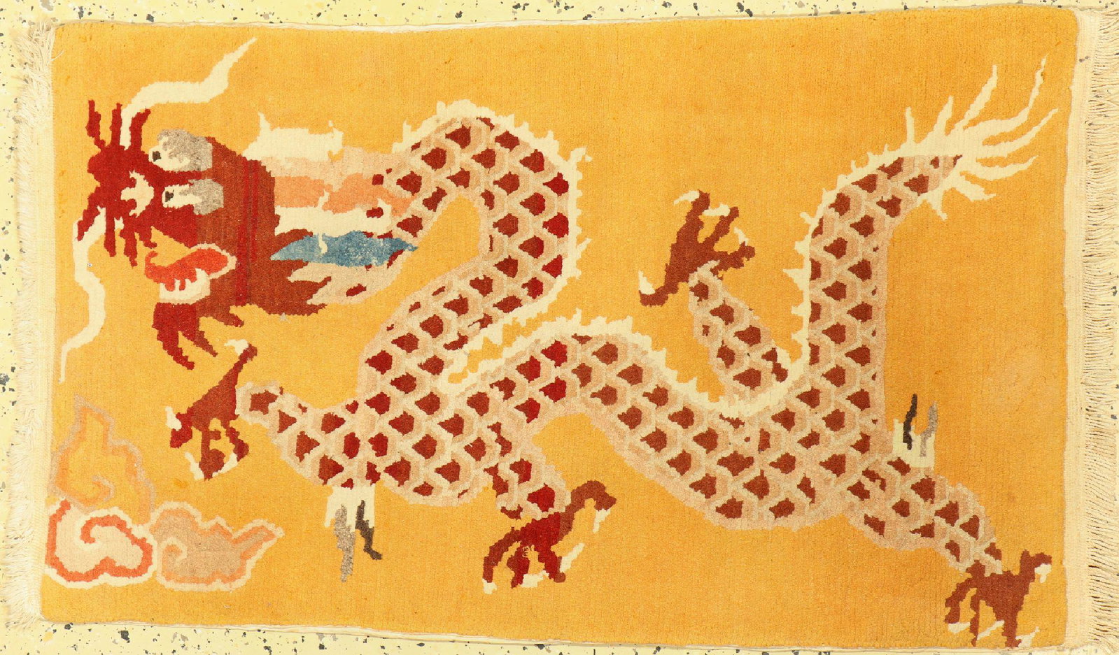 Dragon carpet, Nepal, approx. 60 years, wool on cotton: Dragon carpet, Nepal, approx. 60 years, wool on cotton, approx. 103 x 61 cm, condition: 2. Rugs, Carpets & Flatweaves