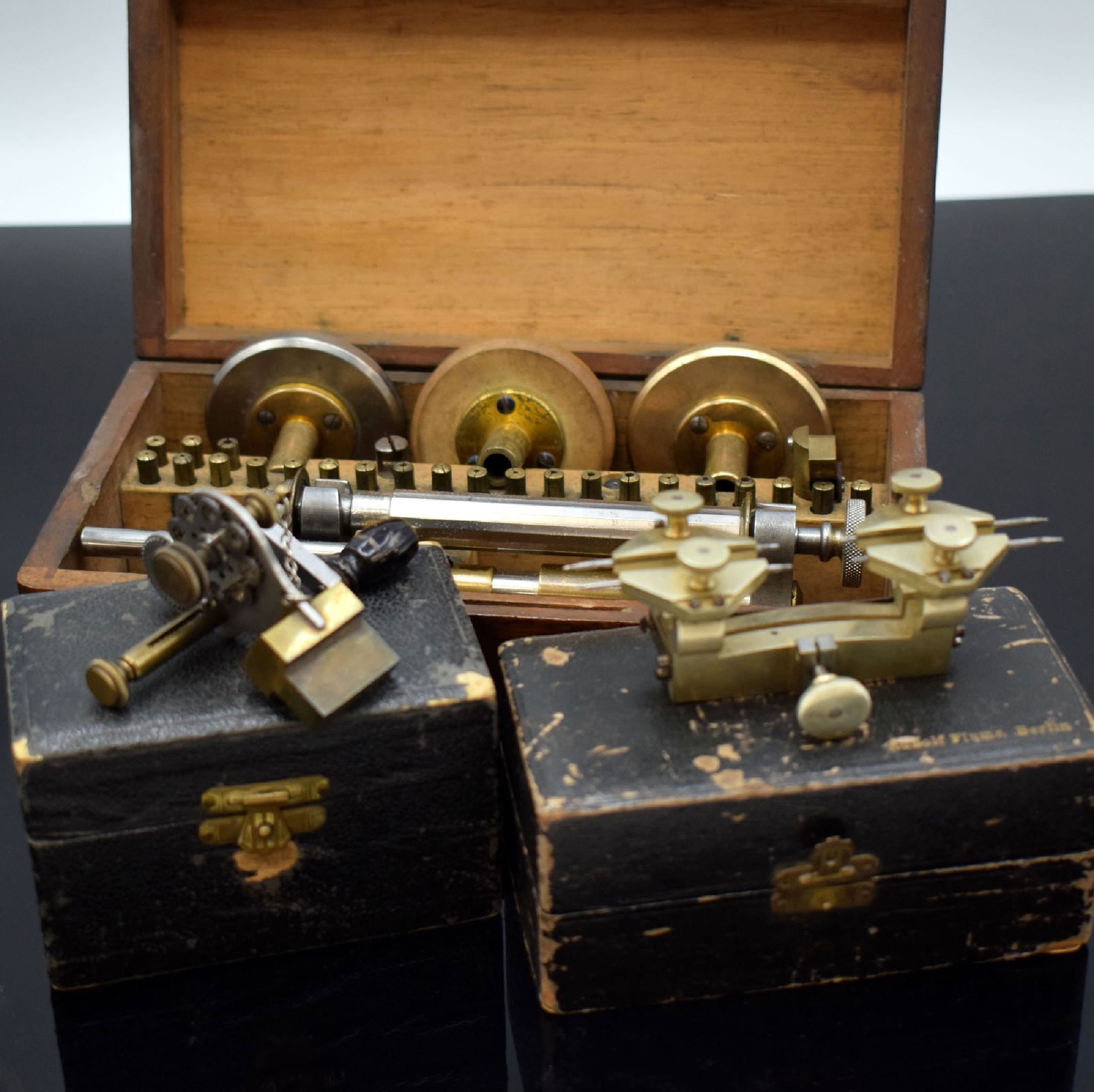 Watchmaker tools 3 parts (1 of 5)