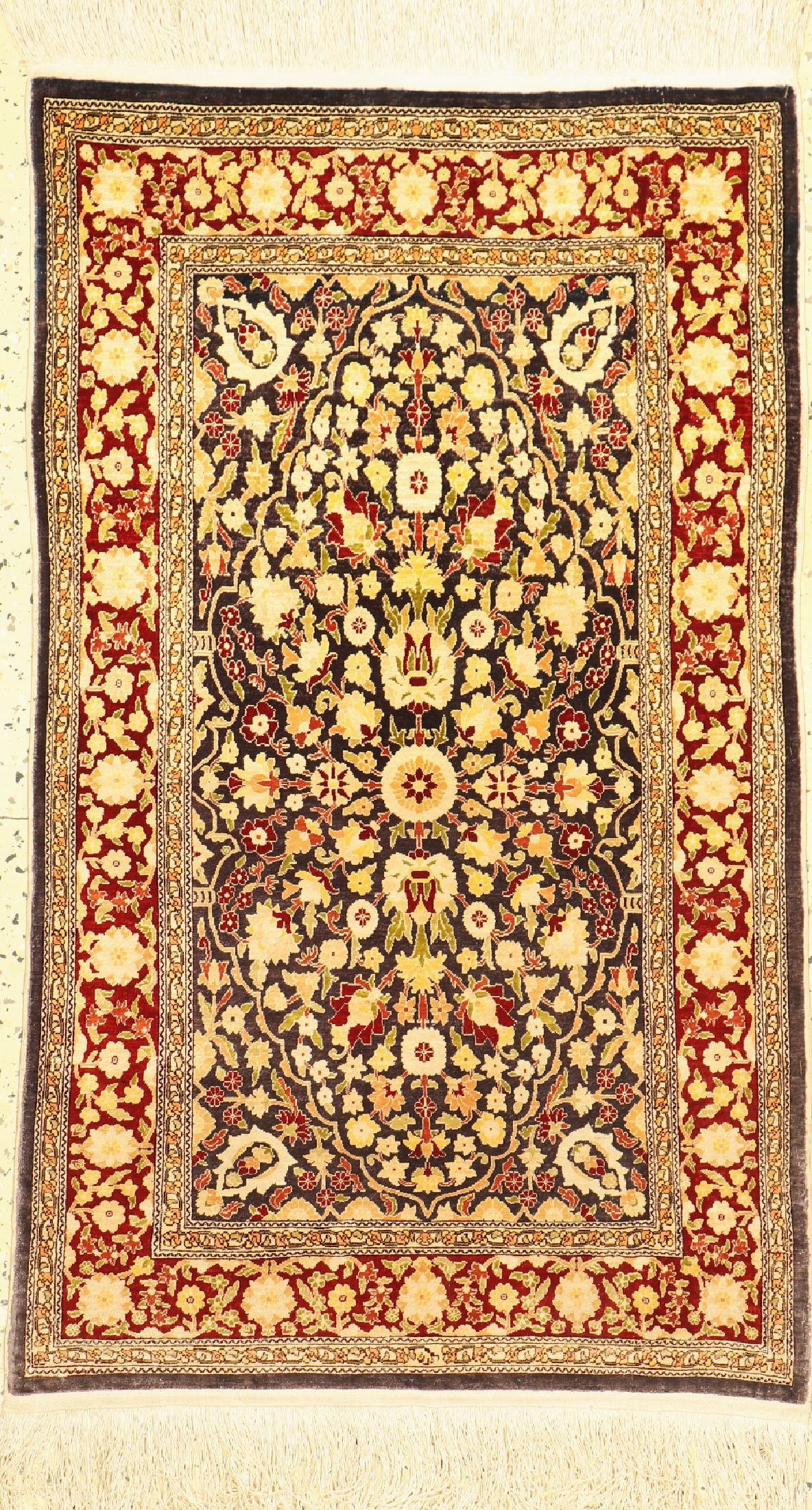 Hereke silk fine, Turkey, around 1960, pure natural (1 of 1)