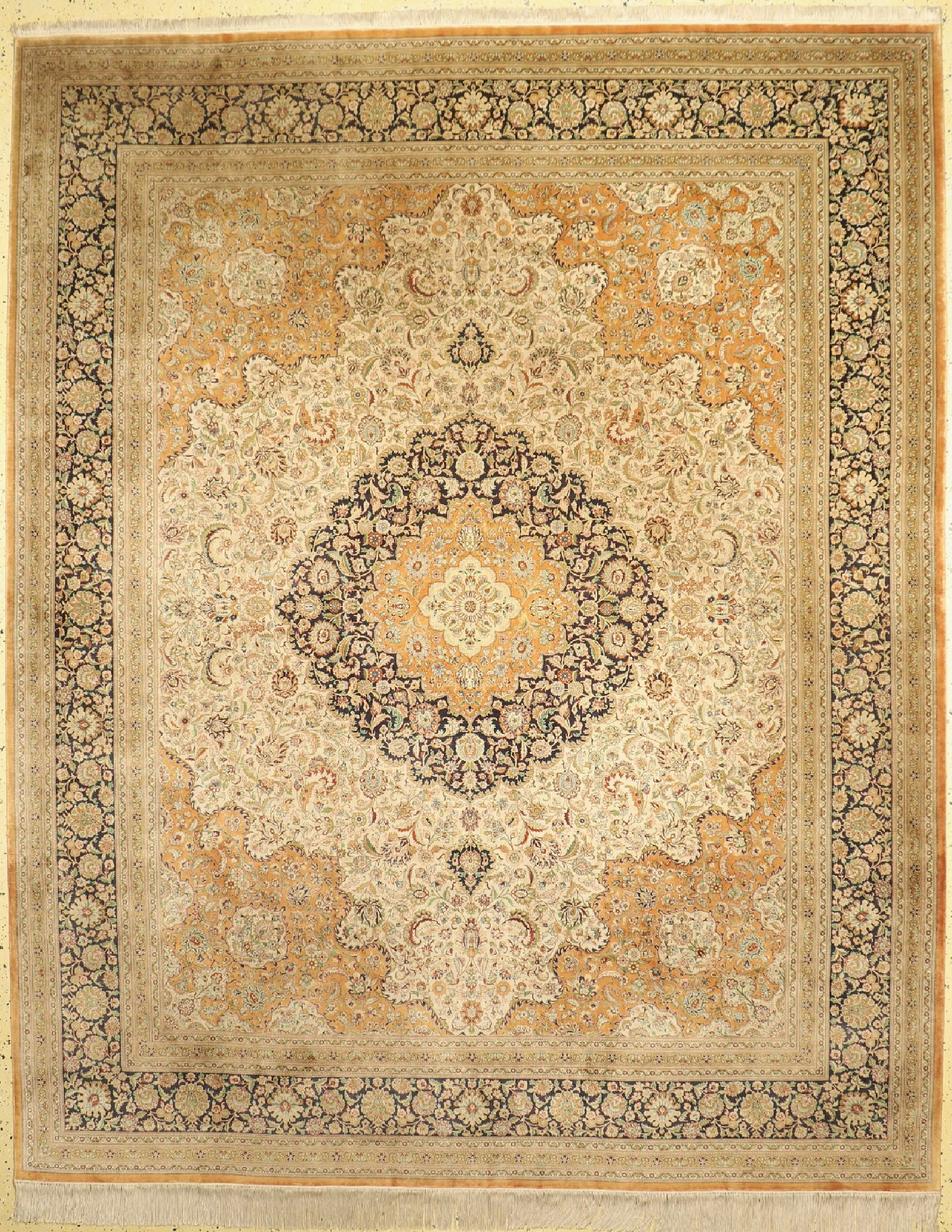 Qum silk fine, China, approx. 40 years, pure natural (1 of 1)