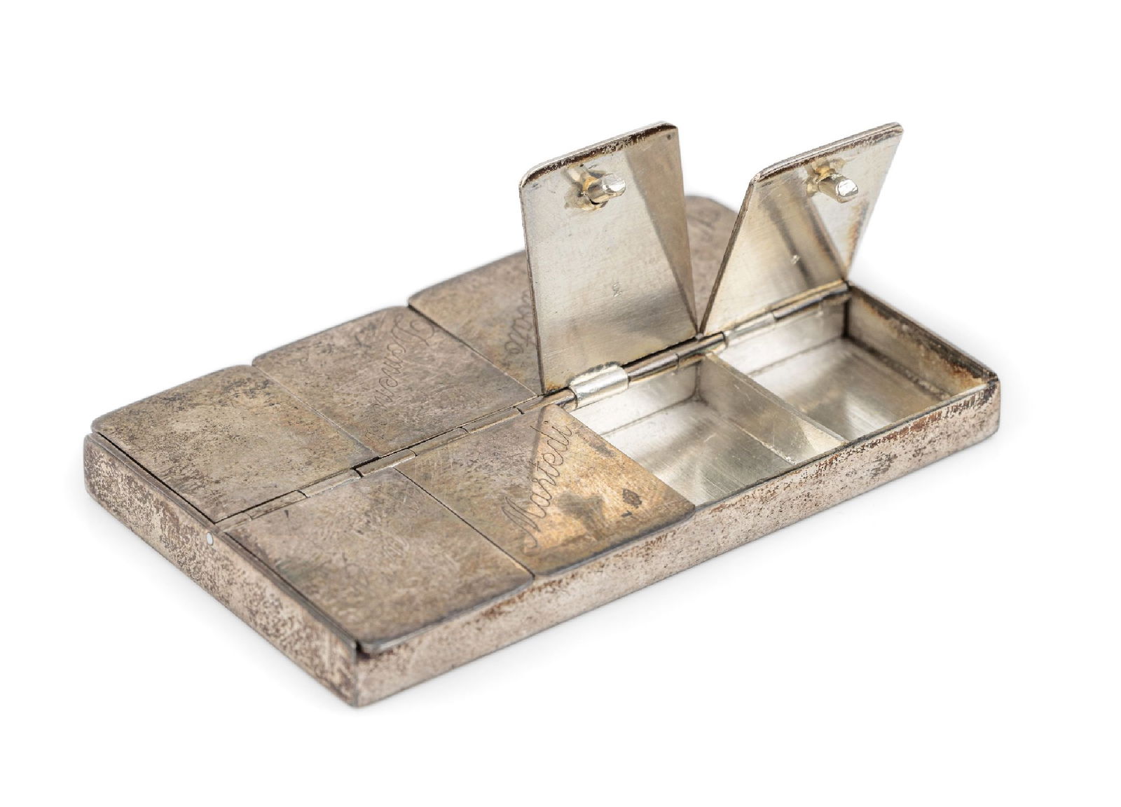 Pill box, silver, tested: Pill box, silver, tested , 8 compartments, 7with weekday inscription in Italian, approx. 6.5 x 4 cm, approx. 54.7 g