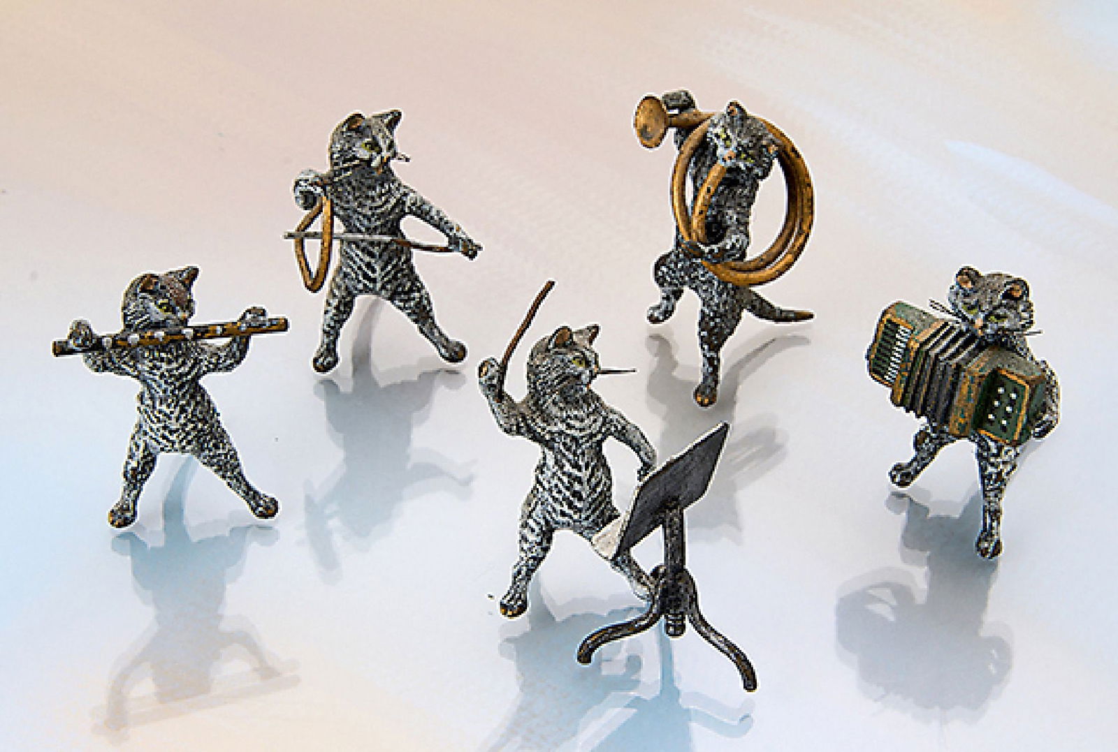 Vienna bronze Cat chapel (1 of 1)