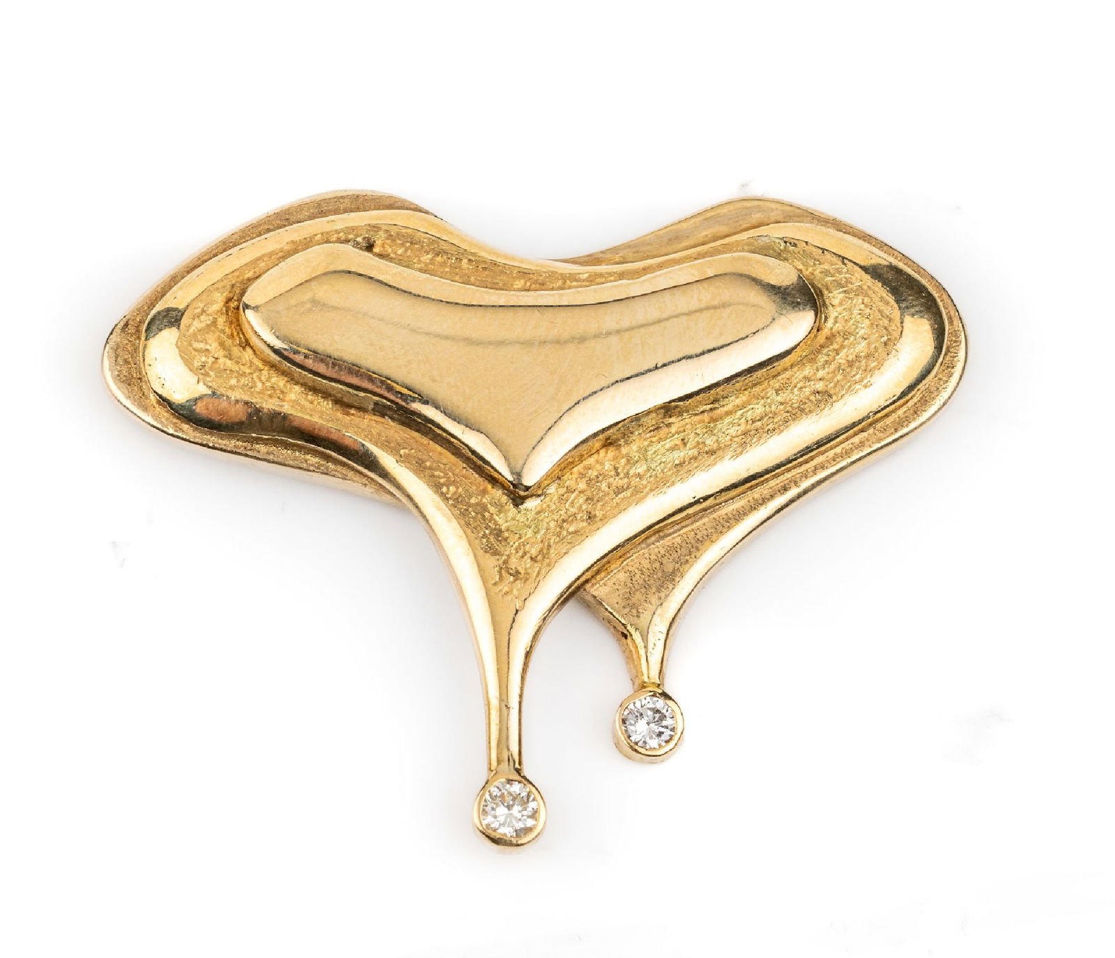 14 kt gold brilliant-pendant: 14 kt gold brilliant-pendant , YG 585/000 tested, abstract heartform, 2 brilliants totalapprox. 0.30 ct Wesselton/si, approx. 19.6 g, approx. 5.2 x 4.3 cm consistent with cat.-no. 11-1622, 11-1642