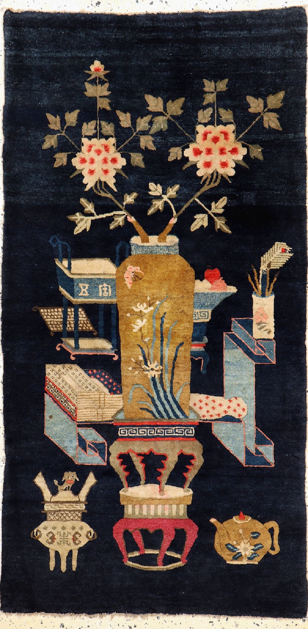 Pao Tow antique, China, around 1900, wool on cotton (1 of 5)