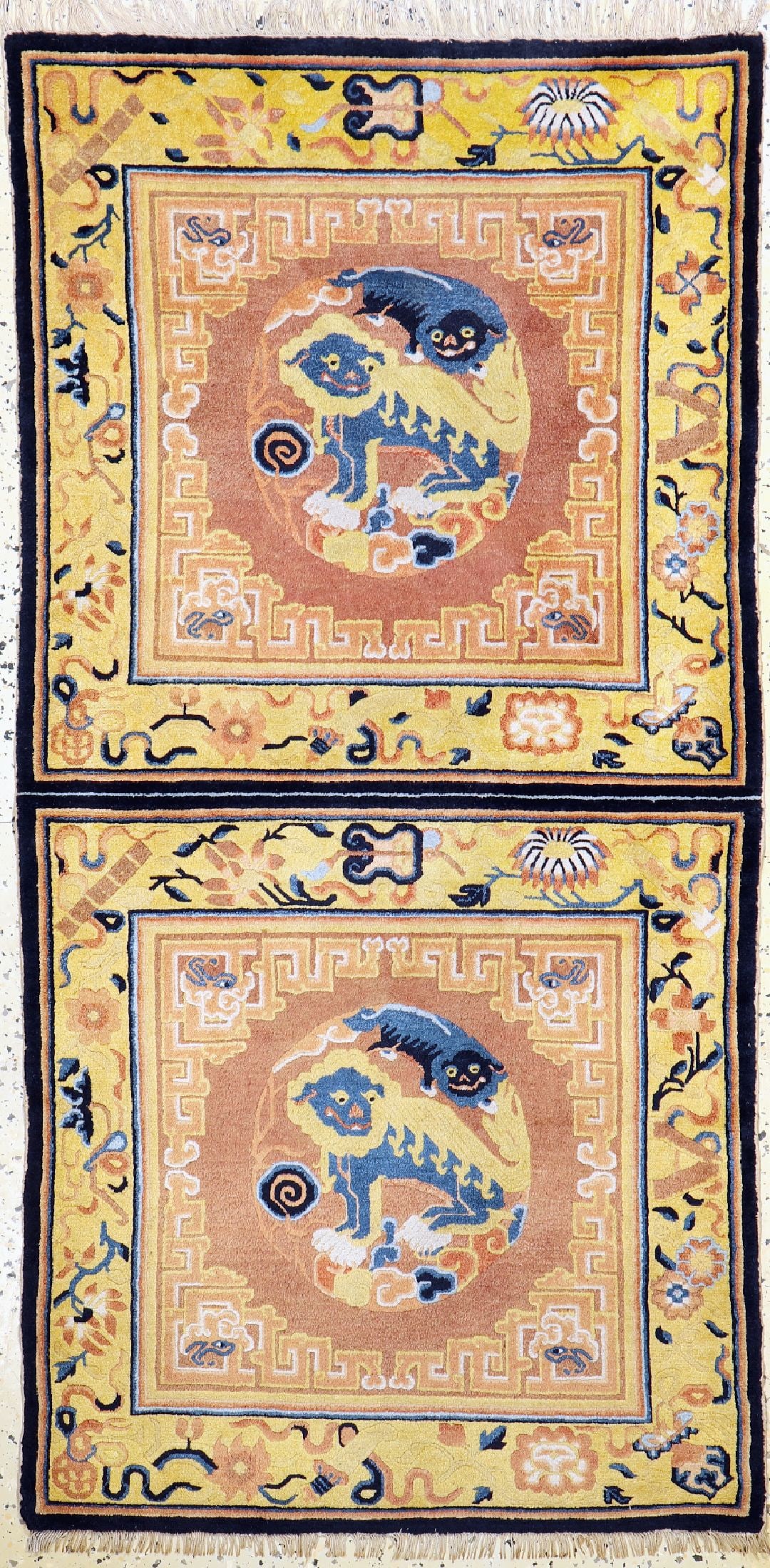 Antique bench carpets, #'Fo Hund#' China, around (1 of 5)